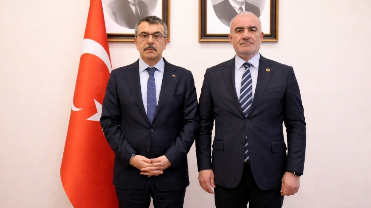 Milletvekili Özhan’dan Bakan Tekin’e destek: ‘Saldırılar kabul edilemez’