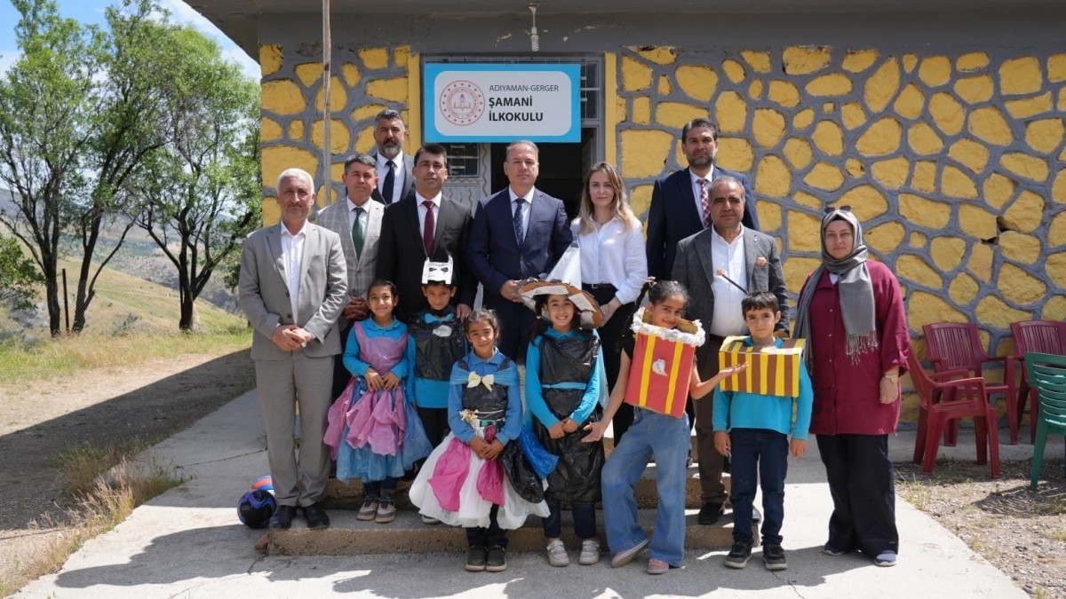 Müdür Tosun Şamani İlkokulunu ziyaret etti