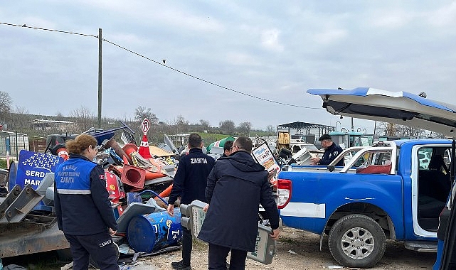 Nilüfer’de yaya yolları işgallerden arındırıldı