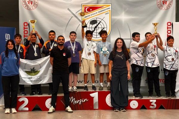 Osmangazi Belediyespor atıcılıkta Türkiye ikincisi oldu
