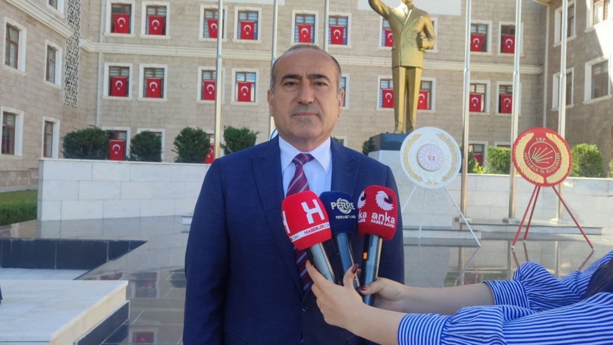 Özcan: ‘30 Ağustos, tam bağımsızlığa ve Cumhuriyet’e açılan yoldur’