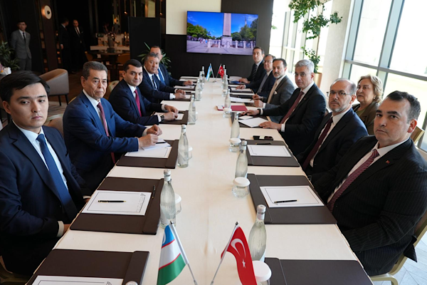 Sağlık Bakanı Memişoğlu Semerkant’ta