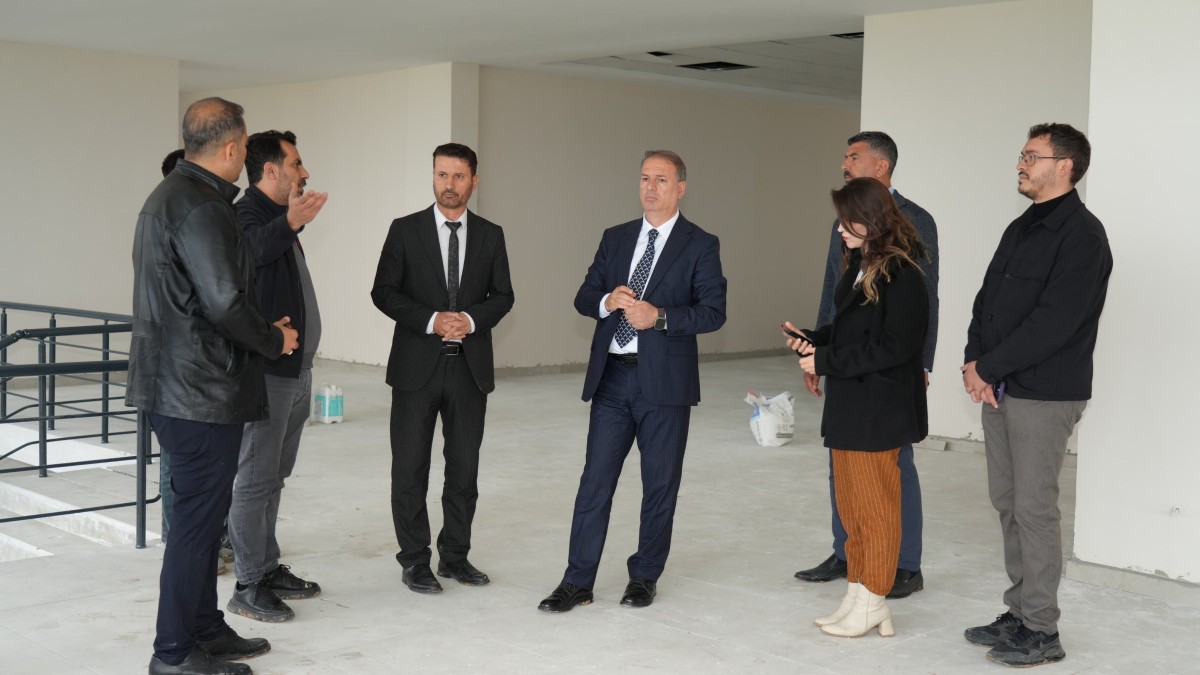 Samsat’ta Öğretmenevi İnşaatı Hızla Yükseliyor