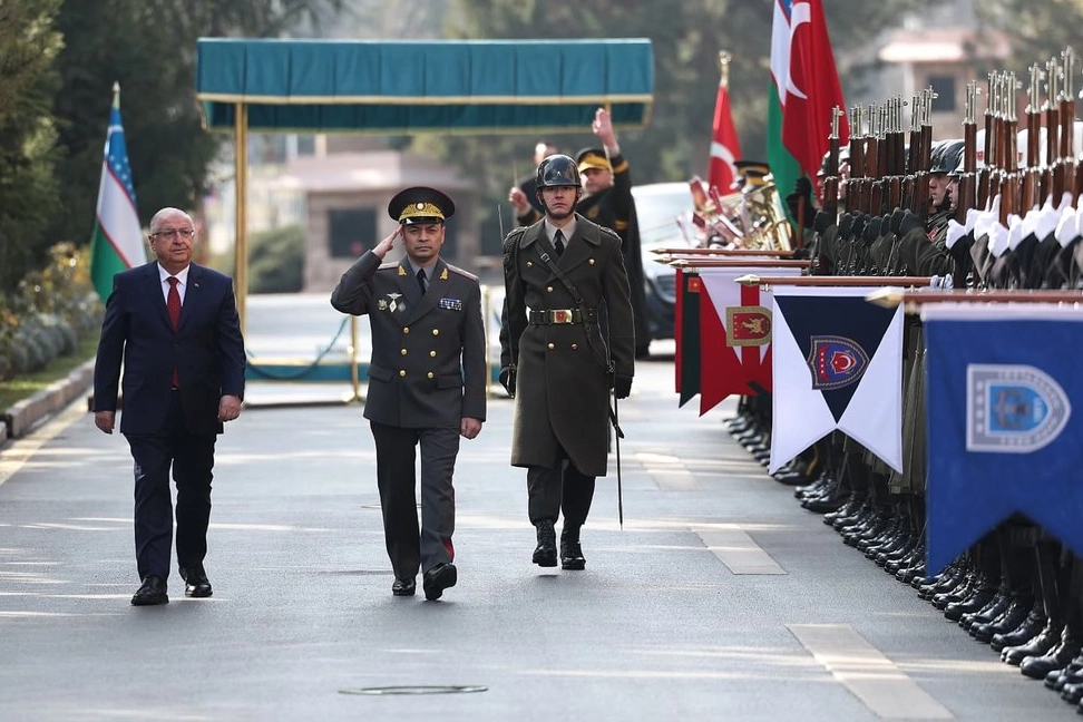 Türkiye–Özbekistan Savunma Görüşmesi: Güler’den Resmi Karşılama