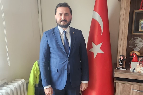 Yeşilçiftlik Bediye Başkanı Ölmez: Eber Gölü'nün yok oluşuna seyirci kalmayacağız